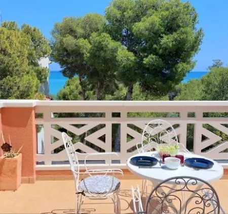 Beachfront, Pool, Air Conditioning, 3 Bedrooms, Sea View 아파트 Peñíscola