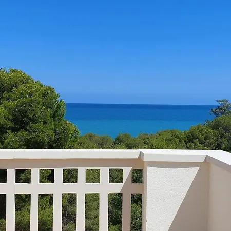 Beachfront, Pool, Air Conditioning, 3 Bedrooms, Sea View 아파트