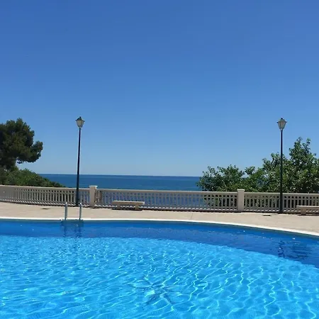 Beachfront, Pool, Air Conditioning, 3 Bedrooms, Sea View 아파트 *