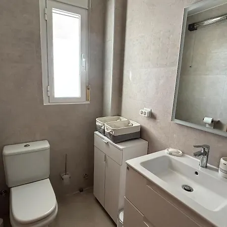 Beachfront, Pool, Air Conditioning, 3 Bedrooms, Sea View