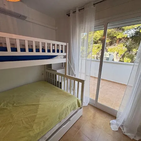 Beachfront, Pool, Air Conditioning, 3 Bedrooms, Sea View *
